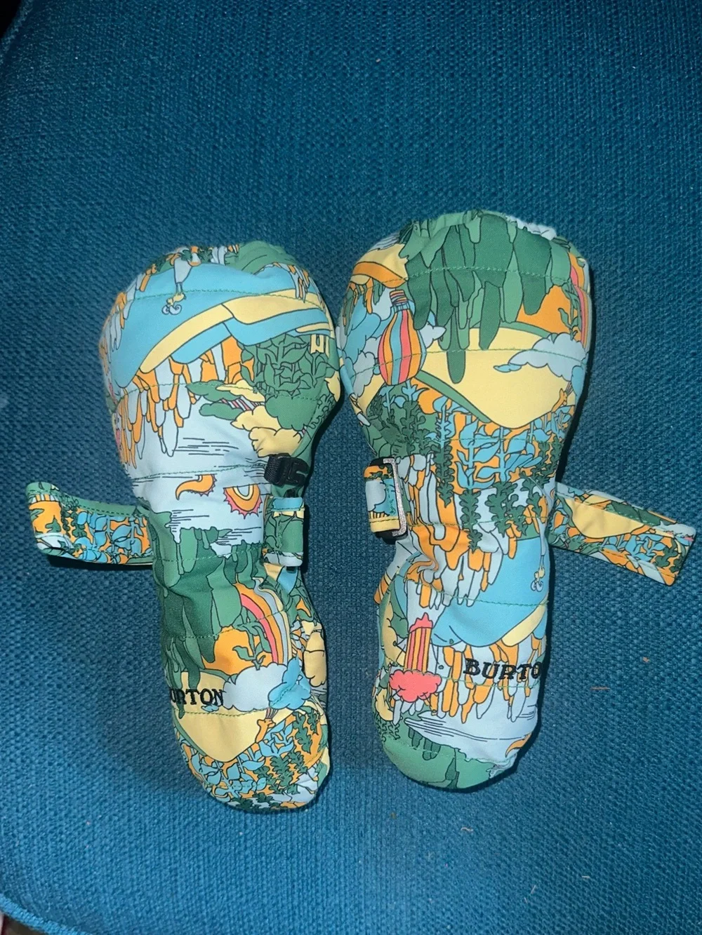 Burton Kids Teal Green Patterned Mittens with Black Palms